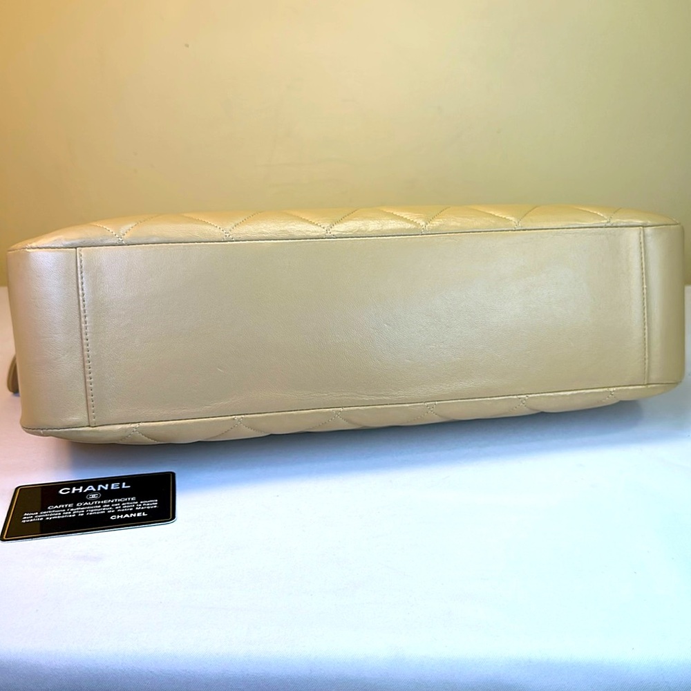 CHANEL XL Lambskin Beige Quilted Zip Top Card Series 1 1989-91 COA - Picture 6 of 16